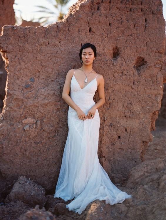 This boho wedding  dress features